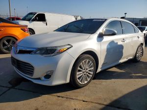 Toyota Avalon HYBRID 2.5L 4 2013