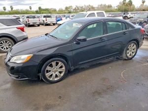 Chrysler 200 TOURING 2.4L 4 2013