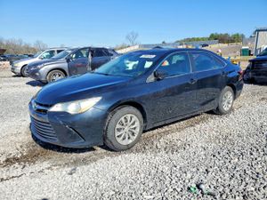 Toyota Camry LE 2.5L 4 2015