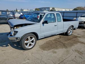 Toyota Tacoma XTRACAB 2.4L 4 1997