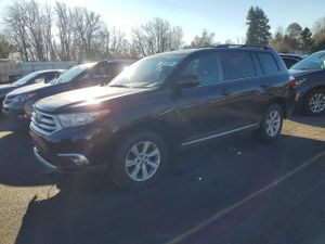 Toyota Highlander BASE 3.5L 6 2012