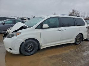 Toyota Sienna SPORT 3.5L 6 2014