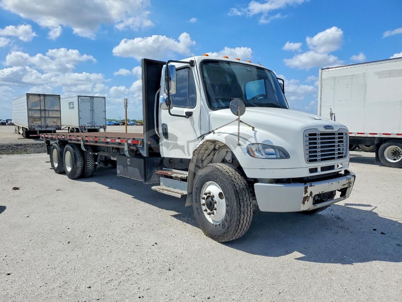 Freightliner Business Class M2 8.9L 6 2015