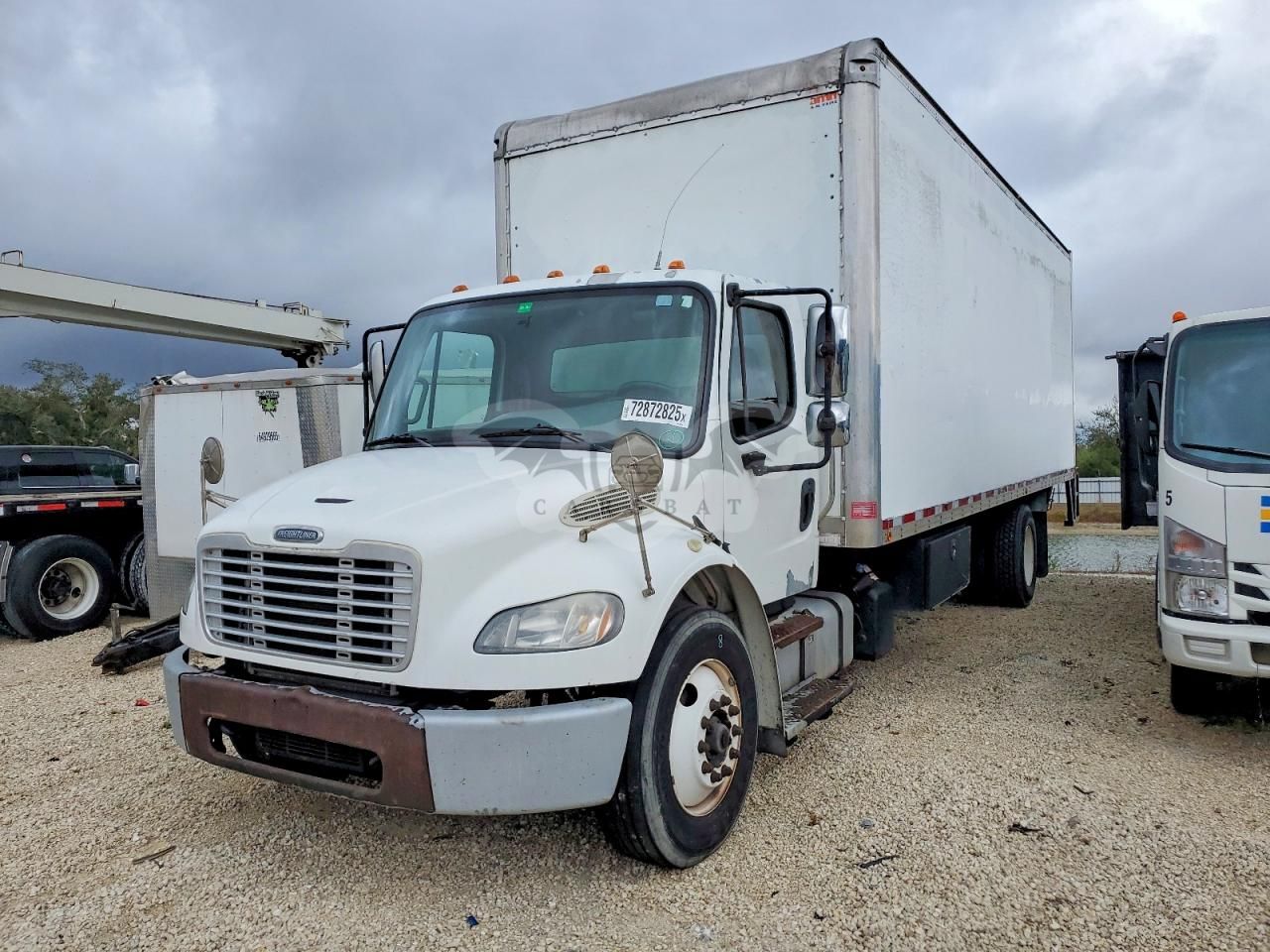 Freightliner Business Class M2 106 MEDIUM DUTY 6.7L 6 2015