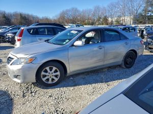 Toyota Camry BASE 2.5L 4 2011