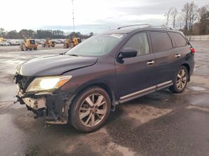 Nissan Pathfinder S 3.5L 6 2015