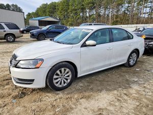 Volkswagen Passat S 2.5L 5 2014