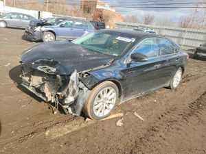 Toyota Avalon BASE 3.5L 6 2013