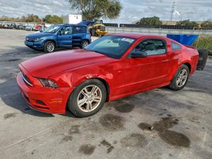 Ford Mustang 3.7L 6 2013
