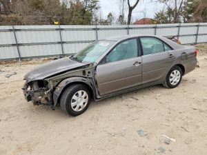 Toyota Camry LE 2.4L 4 2004