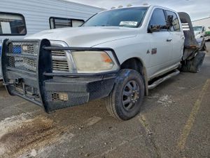Dodge RAM SLT 6.7L 6 2012