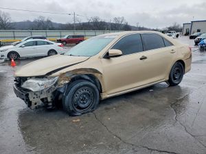 Toyota Camry BASE 2.5L 4 2012