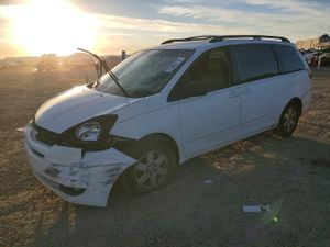Toyota Sienna CE 3.3L 6 2004