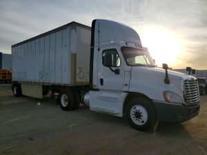 Freightliner Cascadia 12.8L 6 2015