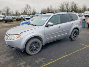 Subaru Forester 2.5X PREMIUM 2.5L 4 2012