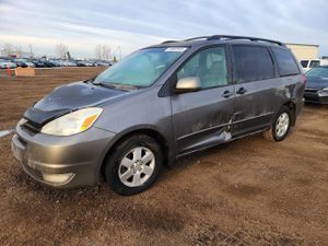 Toyota Sienna CE 3.3L 6 2005