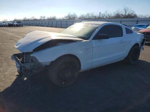 Ford Mustang 3.7L 6 2014