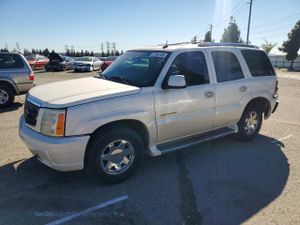 Cadillac Escalade LUXURY 6.0L 8 2002