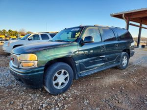GMC Yukon DENALI 6.0L 8 2004