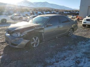 Toyota Camry SE 3.3L 6 2005