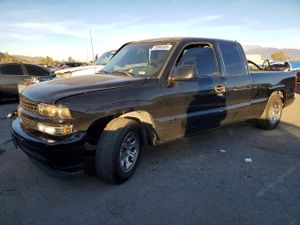 Chevrolet Silverado 1500 C1500 4.8L 8 2002
