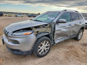 Jeep Cherokee LATITUDE 2.4L 4 2015
