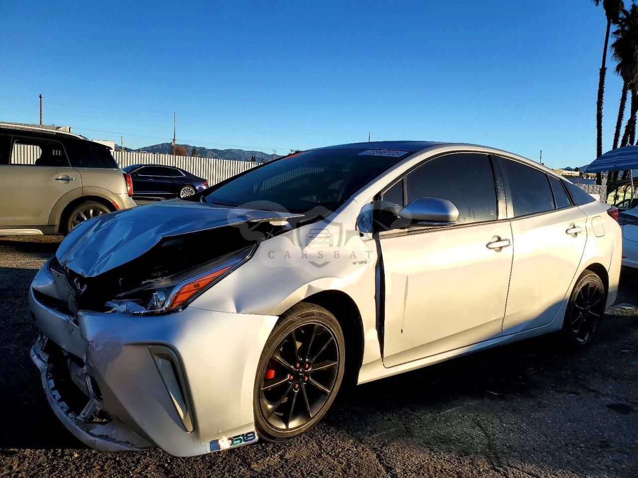 Toyota Prius L 1.8L 4 2020