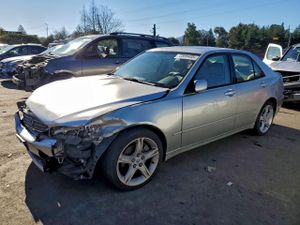 Lexus IS 300 3.0L 6 2001