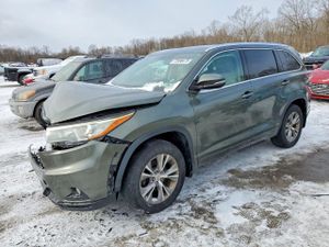 Toyota Highlander XLE 3.5L 6 2015