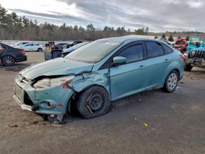 Ford Focus SE 2.0L 4 2012