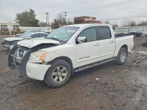 Nissan Titan 5.6L 8 2005