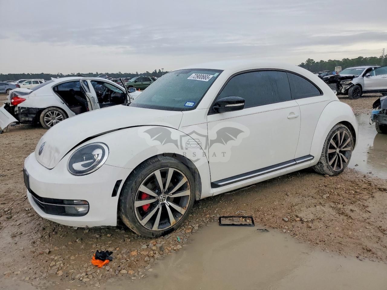 Volkswagen Beetle TURBO 2.0L 4 2012