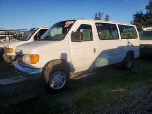 Ford Econoline E350 SUPER DUTY WAGON 5.4L 8 2006