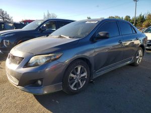 Toyota Corolla BASE 1.8L 4 2010