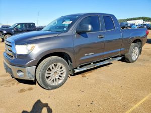 Toyota Tundra DOUBLE CAB SR5 4.6L 8 2013