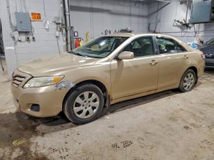 Toyota Camry BASE 2.5L 4 2011