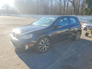 Volkswagen Golf 2.0L 4 2012