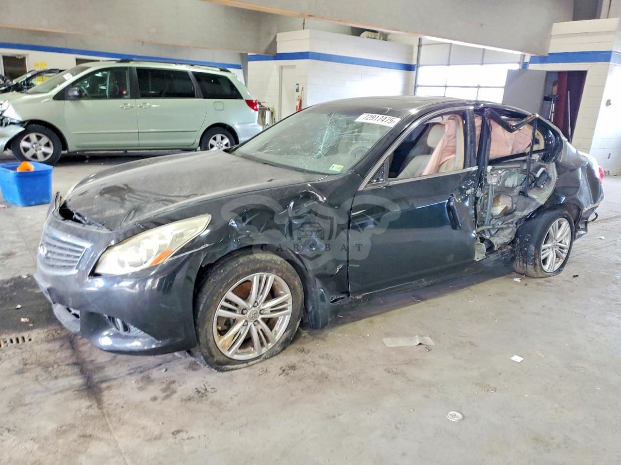 Infiniti G37 3.7L 6 2011