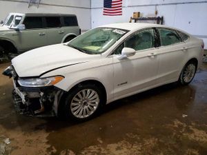 Ford Fusion SE HYBRID 2.0L 4 2014