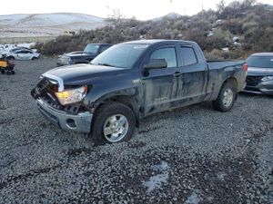 Toyota Tundra DOUBLE CAB SR5 5.7L 8 2013