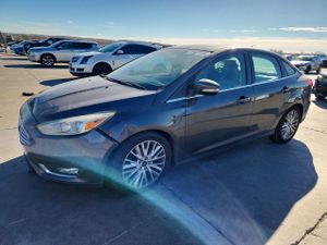 Ford Focus TITANIUM 2.0L 4 2015