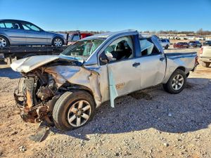 Nissan Titan S 5.6L 8 2013