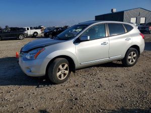 Nissan Rogue S 2.5L 4 2013