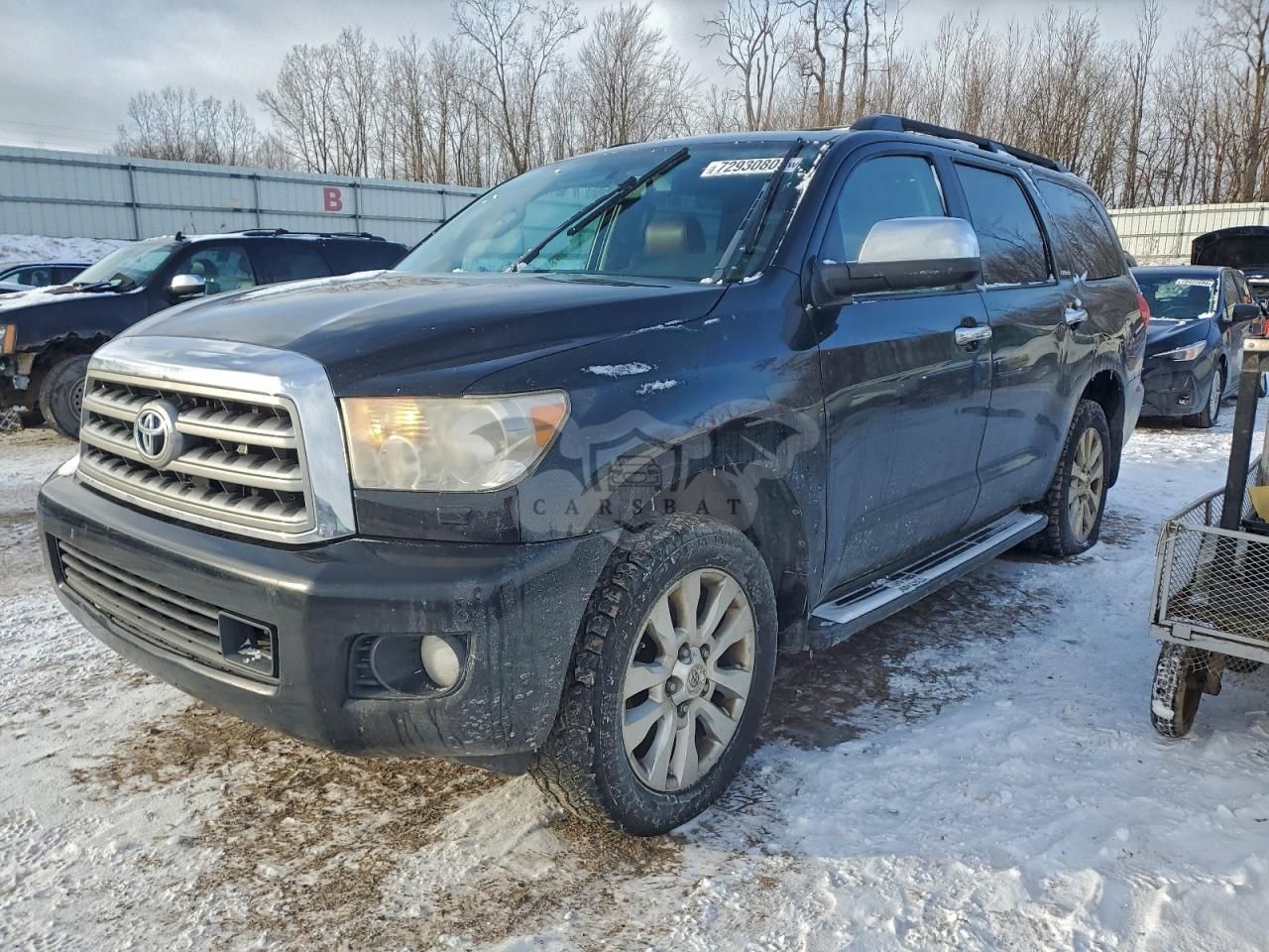 Toyota Sequoia PLATINUM 5.7L 8 2011