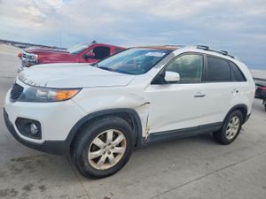 Kia Sorento LX 2.4L 4 2013