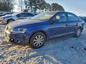 Volkswagen Jetta BASE 2.0L 4 2013
