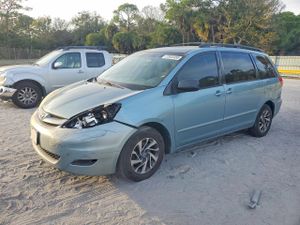 Toyota Sienna CE 3.5L 6 2008