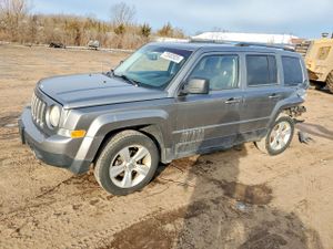 Jeep Patriot LATITUDE 2.0L 4 2014