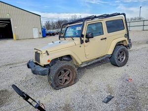 Jeep Wrangler SAHARA 3.6L 6 2012
