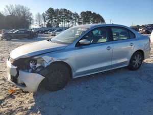 Volkswagen Jetta SE 1.8L 4 2014